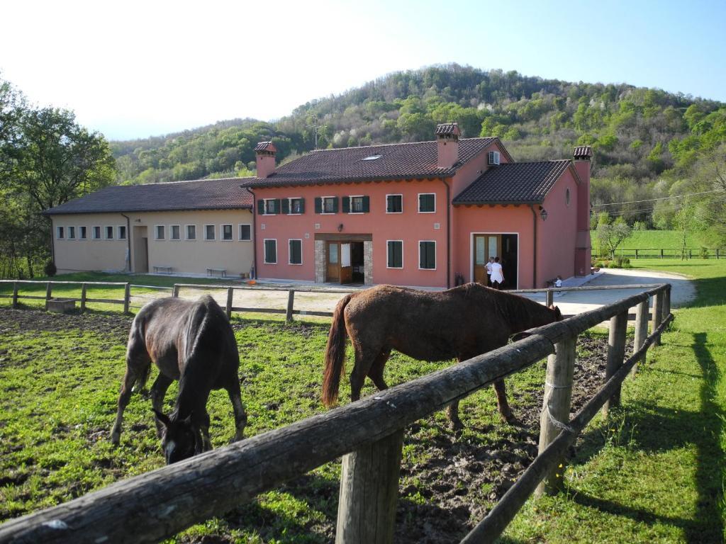 Agriturismo Cornolere Villa Castelcucco Exterior foto