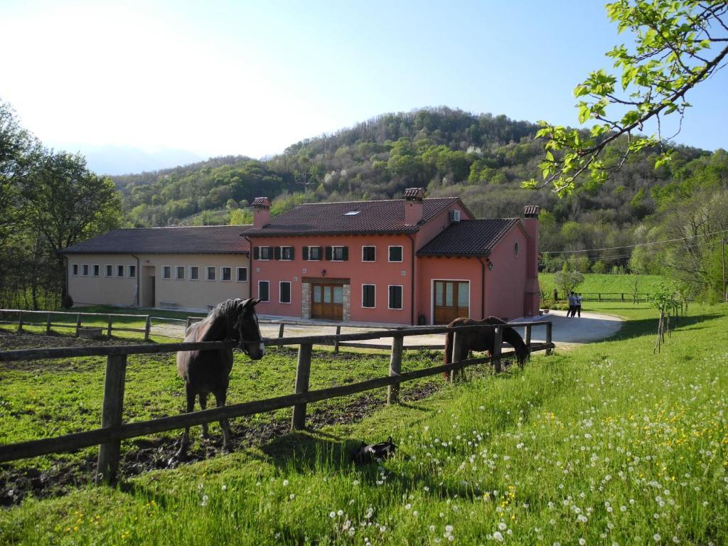 Agriturismo Cornolere Villa Castelcucco Exterior foto